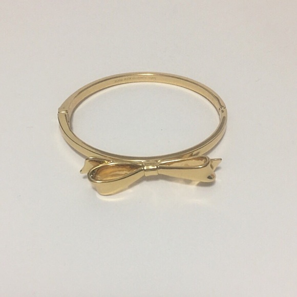 🚫SOLD🚫Kate Spade Hinged Gold Tone Bow Bangle - Picture 3 of 6